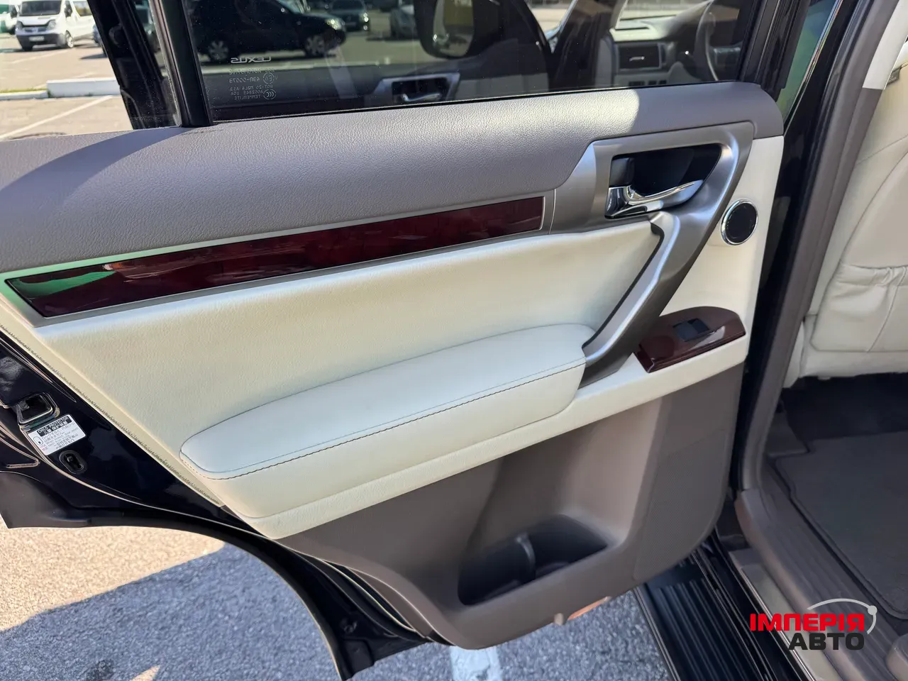 Lexus GX - фото 23