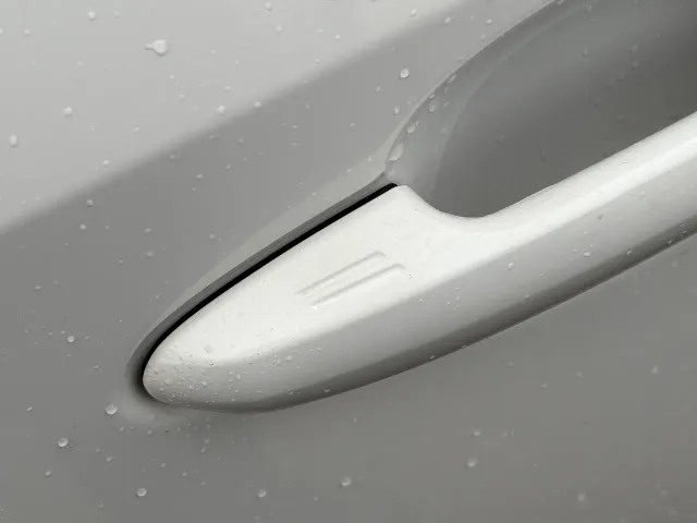 Toyota RAV4 - фото 5