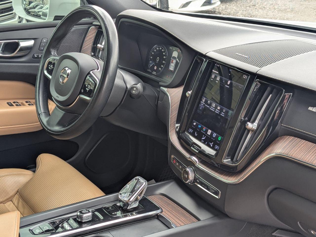 Volvo XC60 - зображення 2