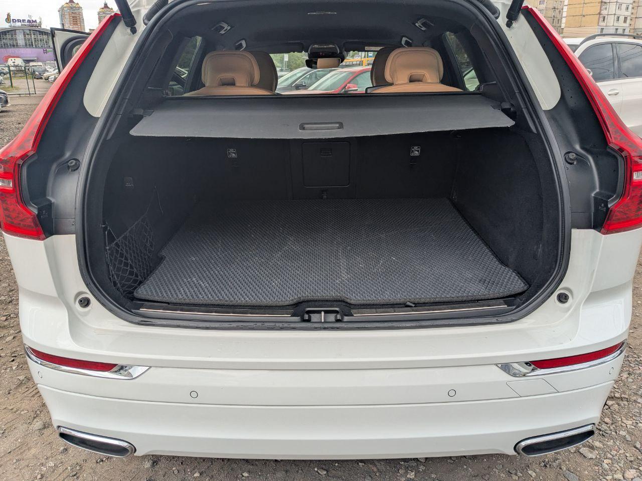 Volvo XC60 - фото 14