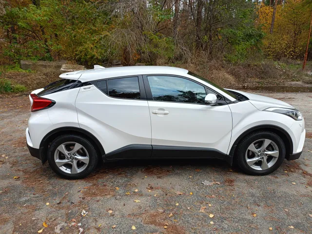 Toyota C-HR - фото 4
