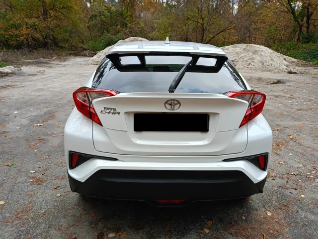 Toyota C-HR - фото 5