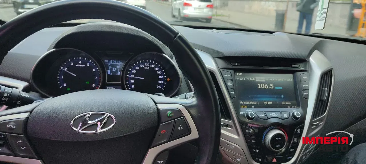 Hyundai Veloster - фото 3