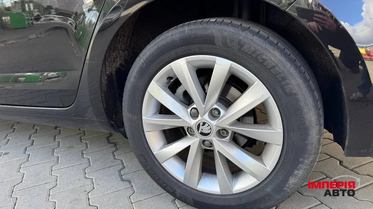 Skoda Octavia - фото 10