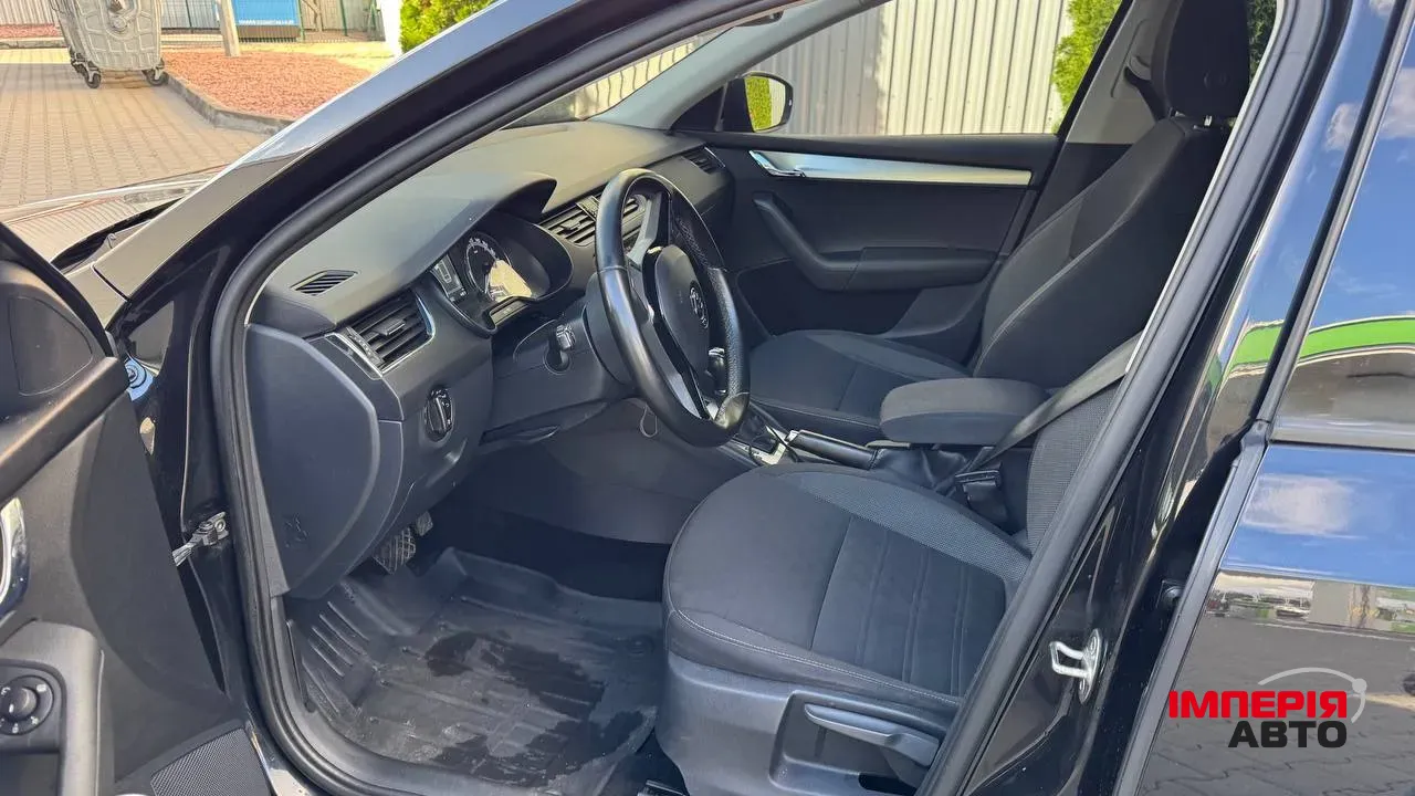 Skoda Octavia - фото 14