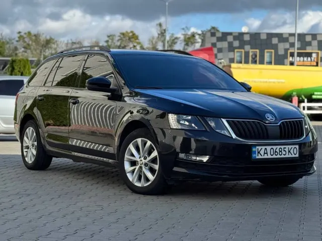 Skoda Octavia - фото 1