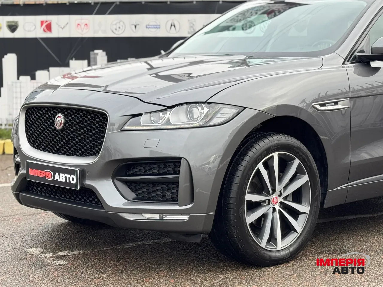 Jaguar F-Pace - фото 4