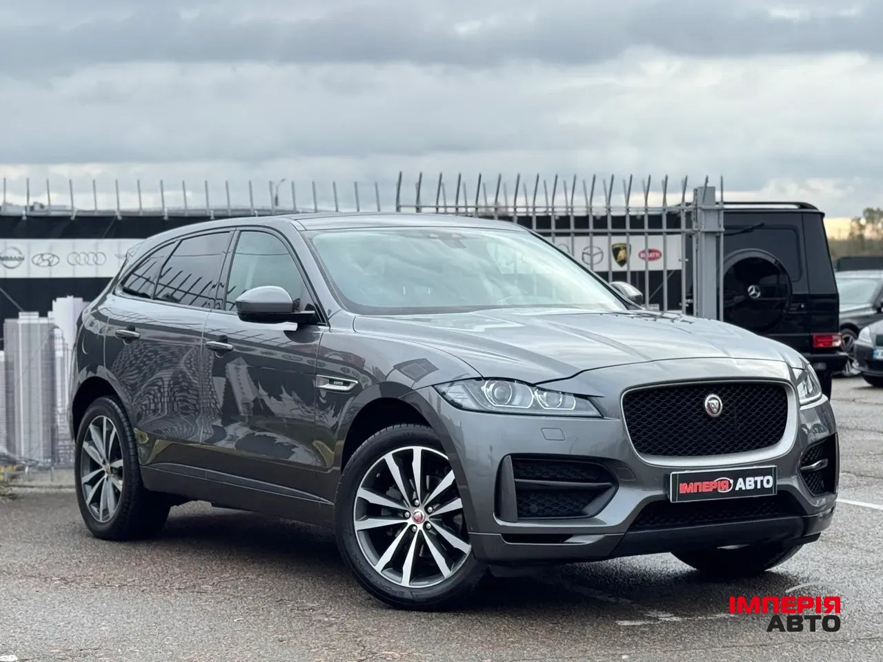 Jaguar F-Pace - фото 2