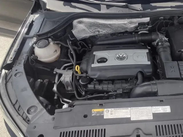 Volkswagen Tiguan - фото 4