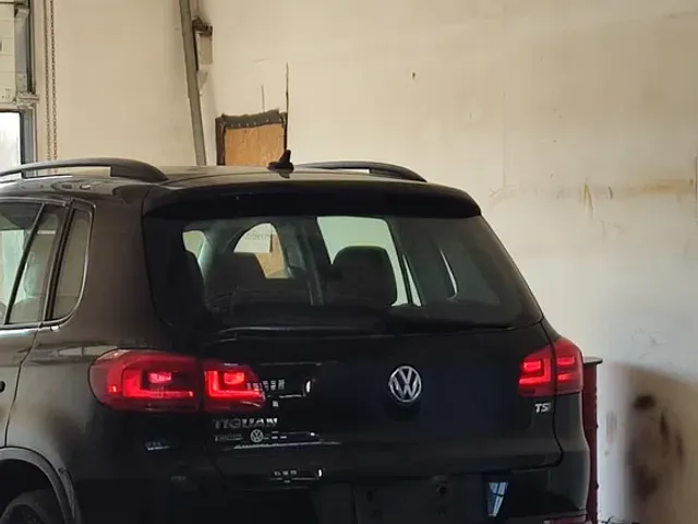 Volkswagen Tiguan - фото 5