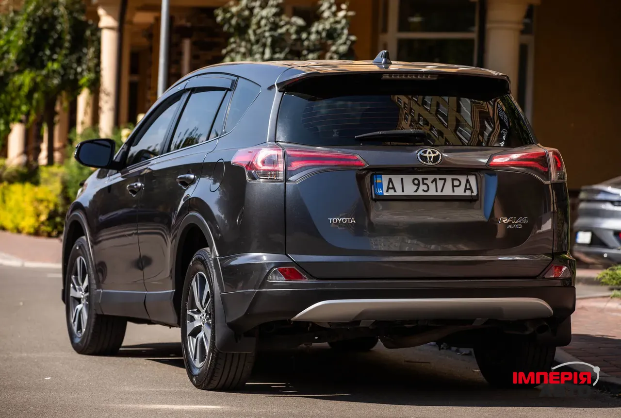 Toyota RAV4 - фото 28