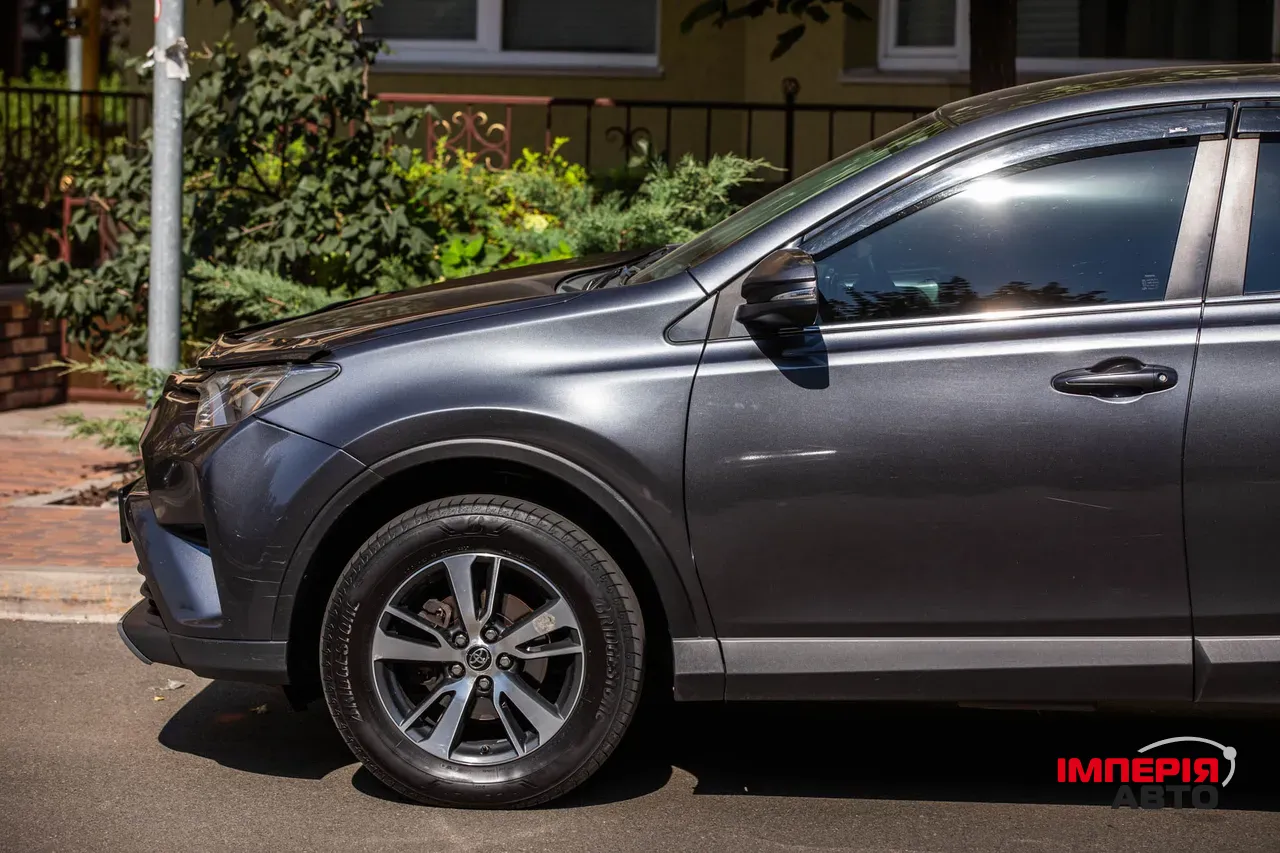 Toyota RAV4 - фото 31
