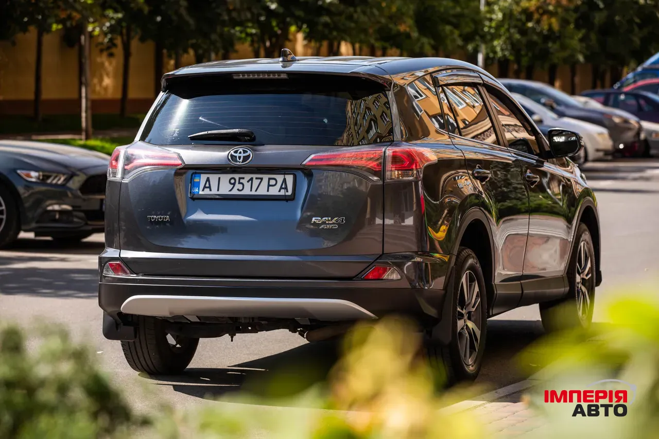 Toyota RAV4 - фото 27