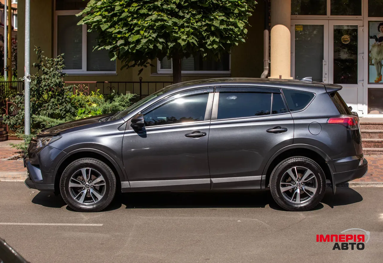 Toyota RAV4 - фото 33