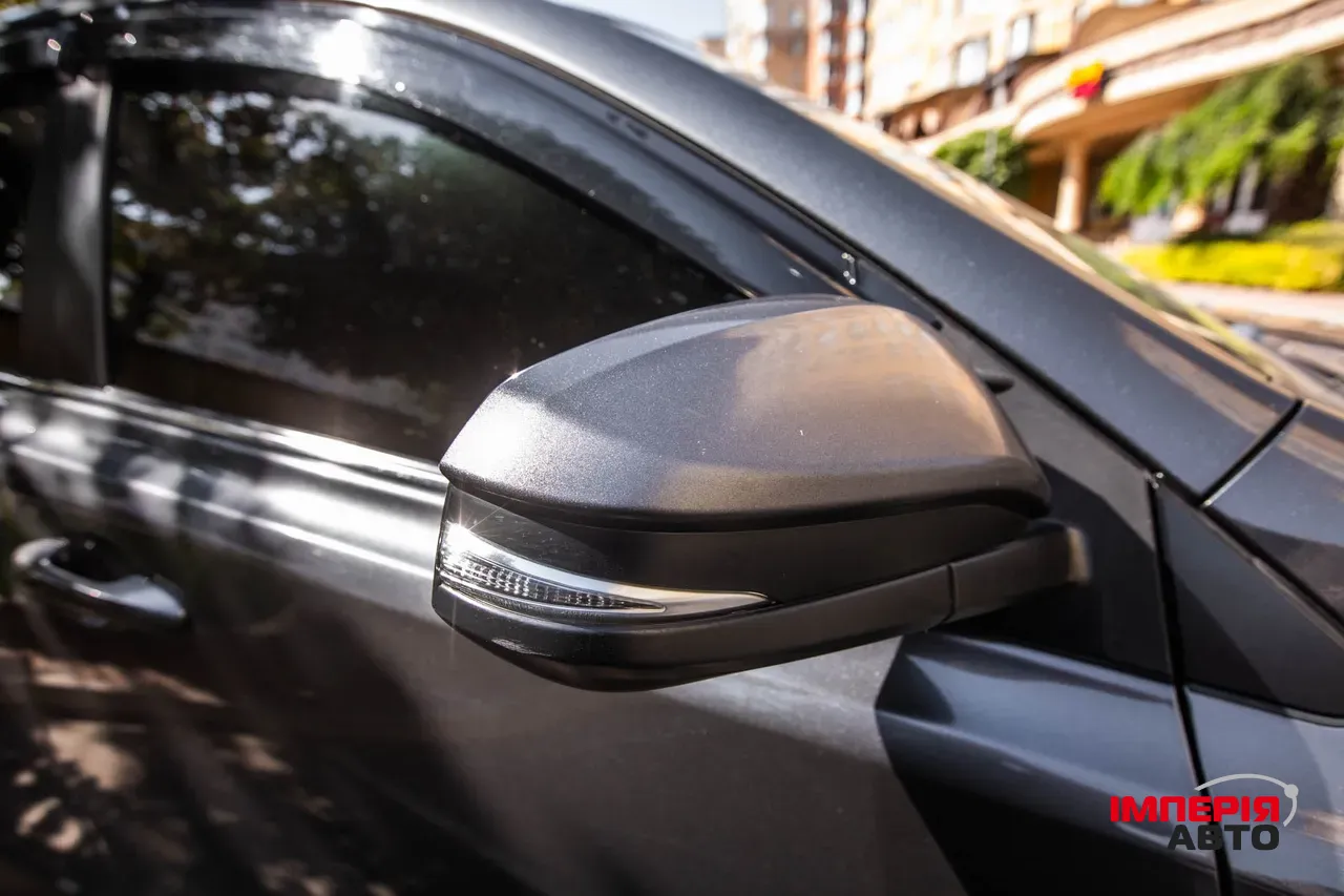 Toyota RAV4 - фото 20