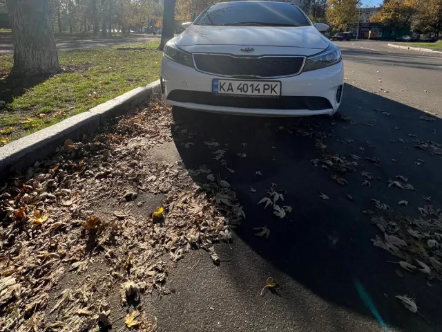 Kia Forte - фото 1