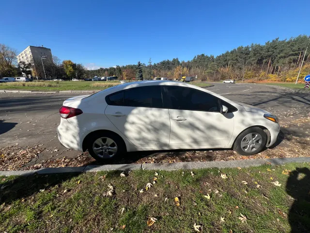 Kia Forte - фото 3