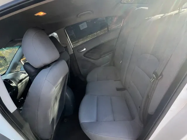 Kia Forte - фото 5