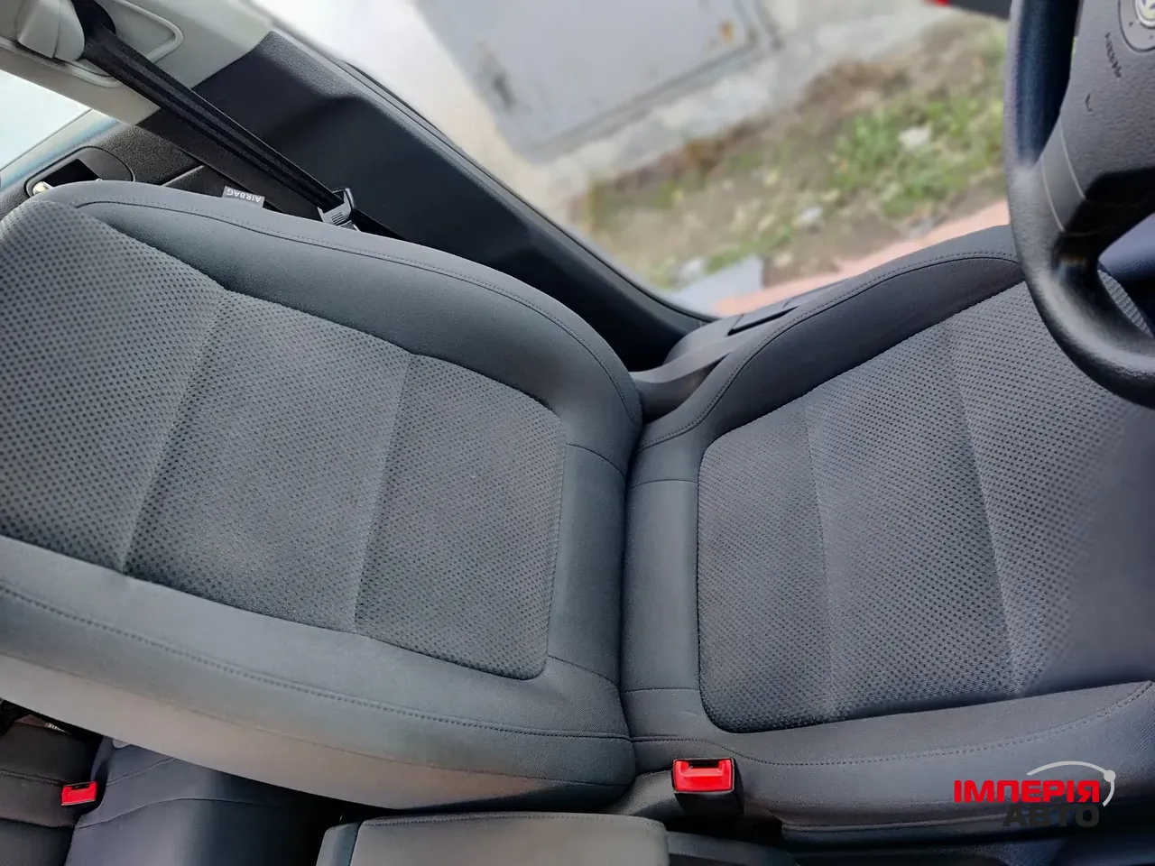 Volkswagen Golf Plus - фото 14