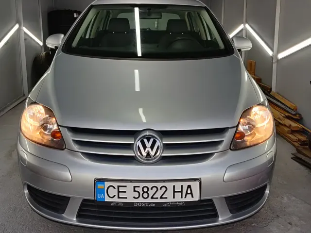 Volkswagen Golf Plus - фото 1