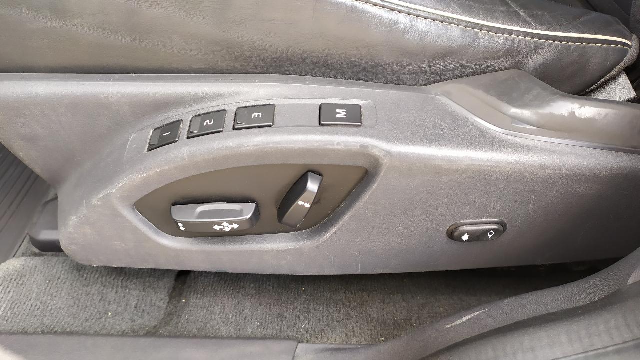 Volvo XC60 - фото 32