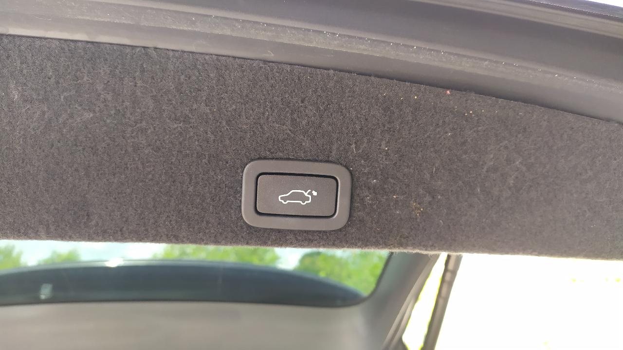 Volvo XC60 - фото 17