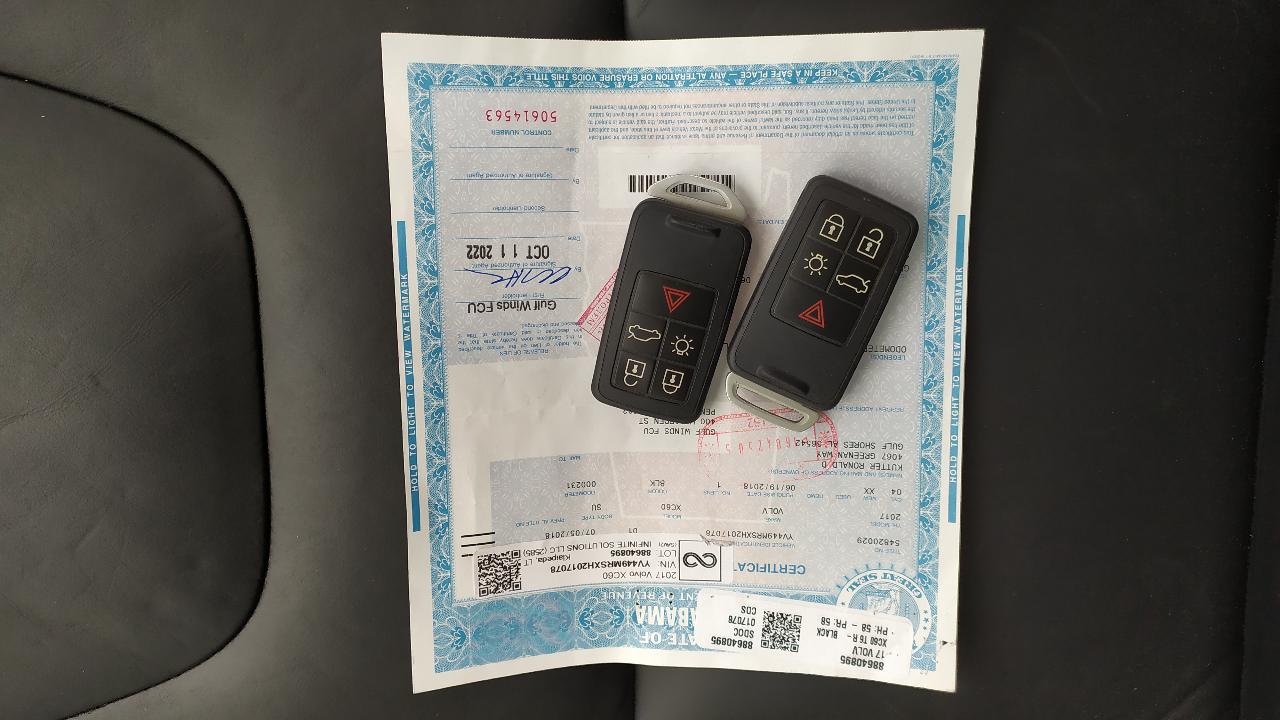 Volvo XC60 - фото 15