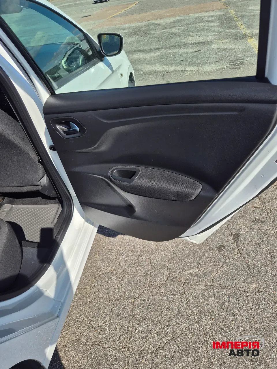 Peugeot 301 - фото 21