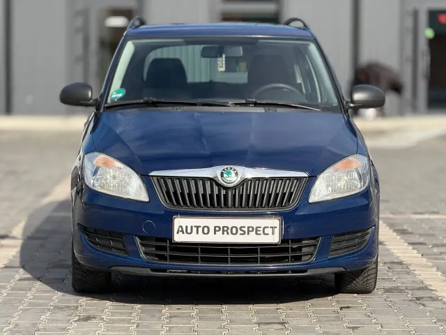 Skoda Fabia - фото 2