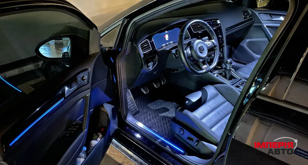 Volkswagen Golf R - фото 24