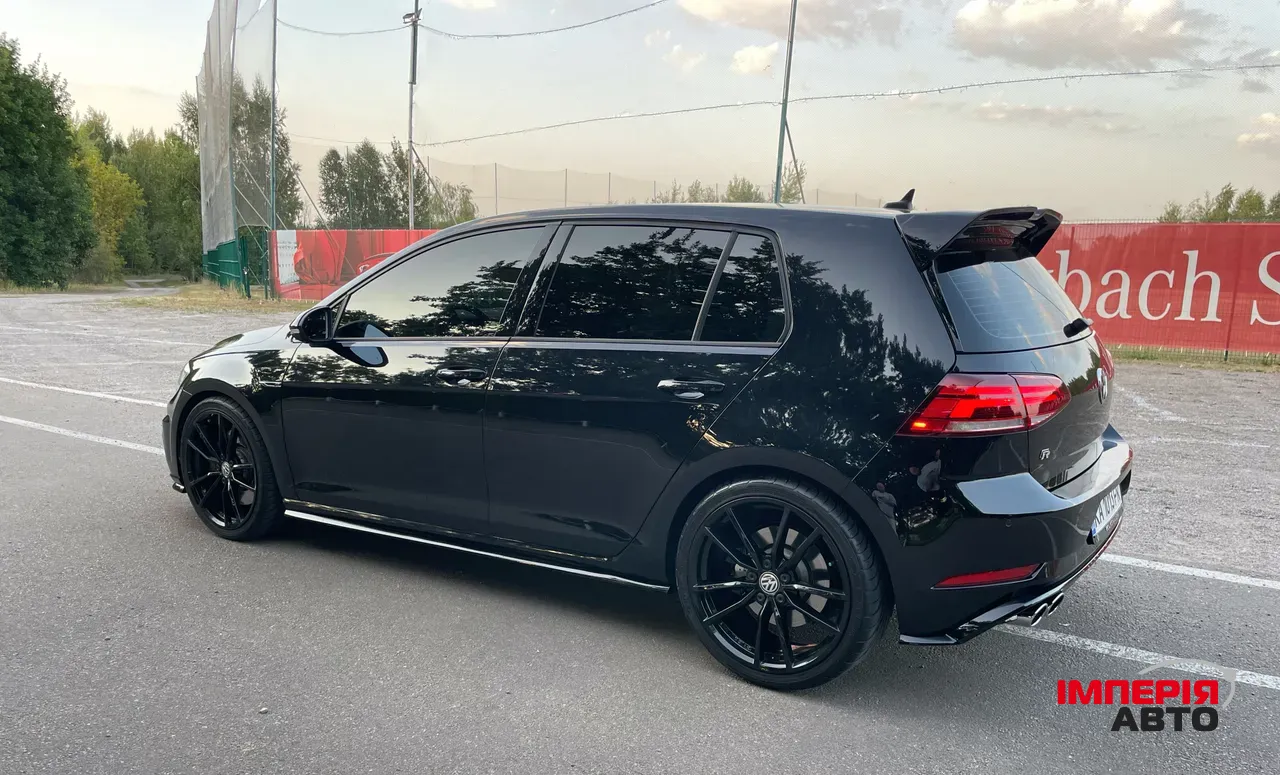 Volkswagen Golf R - фото 13