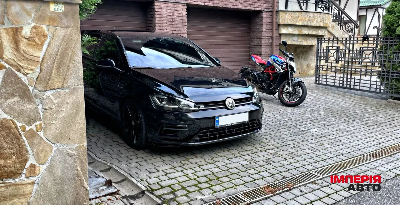 Volkswagen Golf R - фото 23