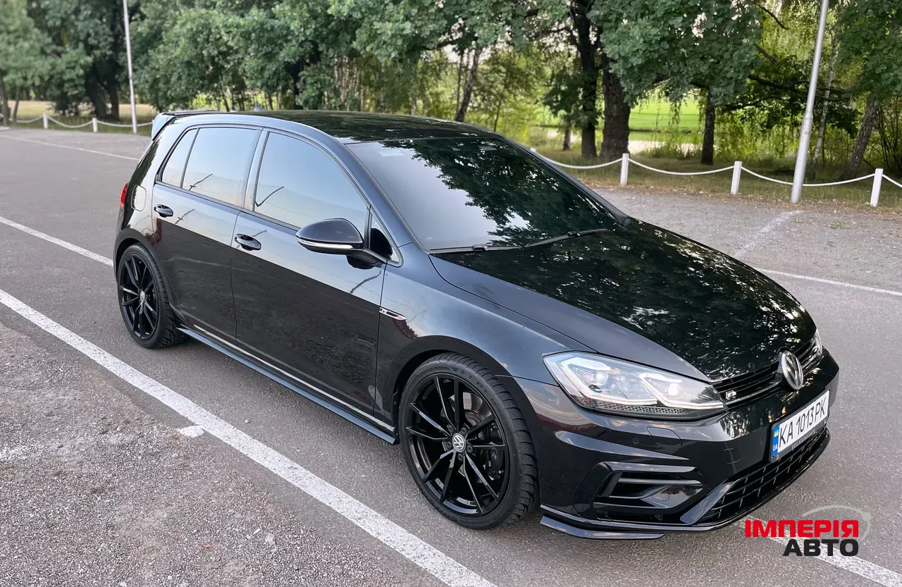 Volkswagen Golf R - фото 17