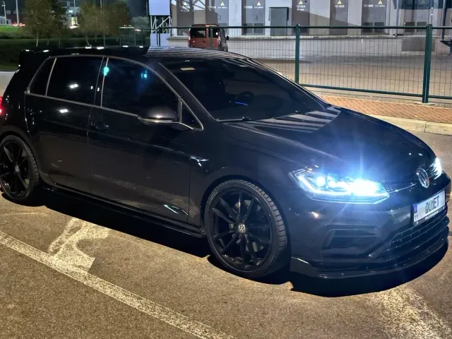 Volkswagen Golf R - фото 2