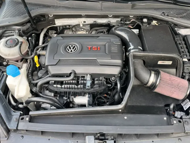 Volkswagen Golf R - фото 4