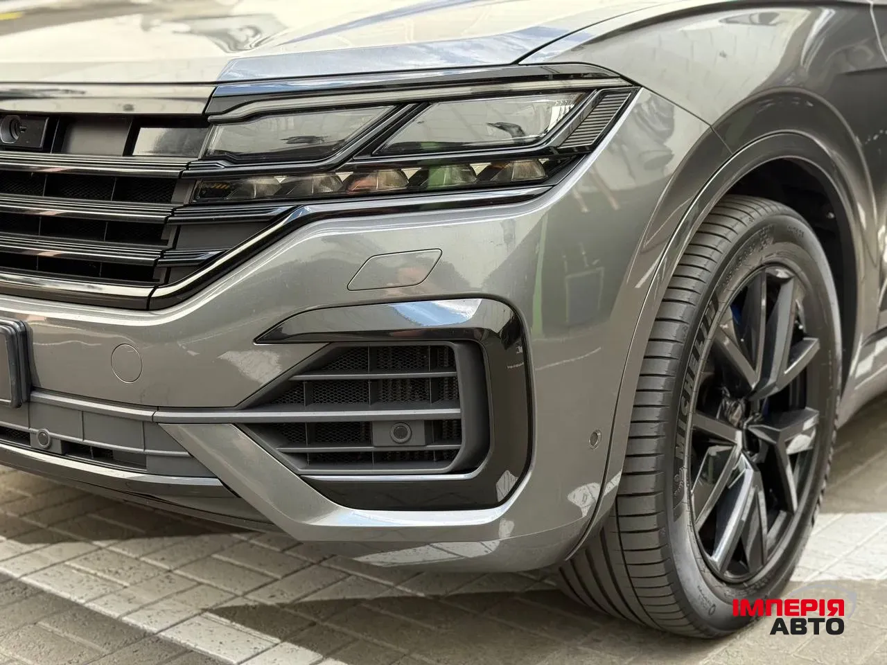 Volkswagen Touareg - фото 3