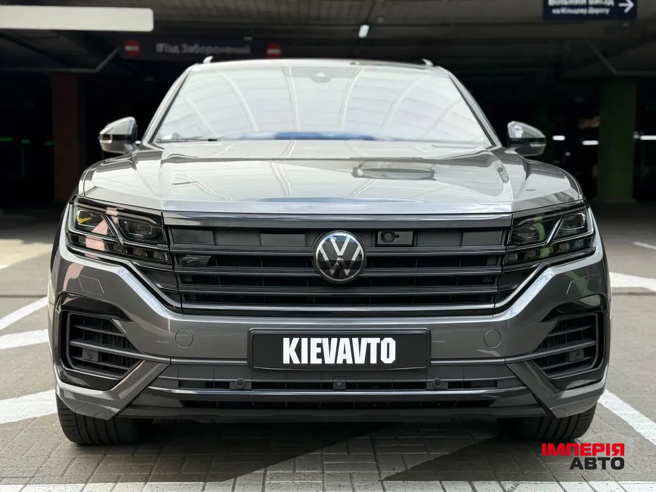 Volkswagen Touareg - фото 11