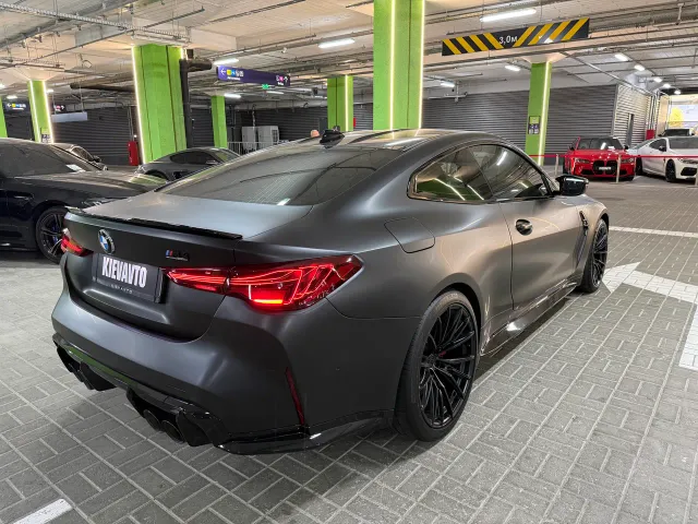 BMW M4 - фото 5