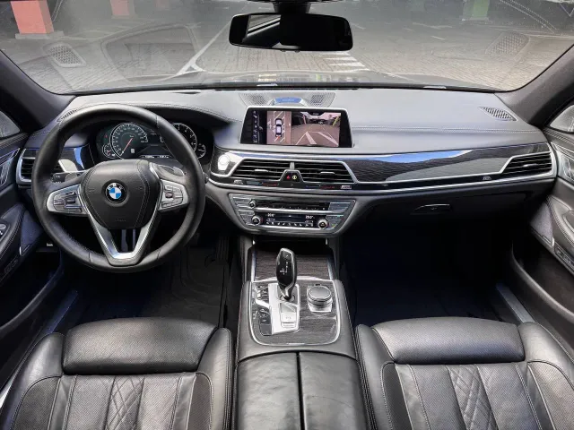 BMW 7 серії - фото 5