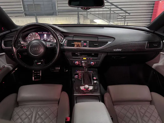 Audi S7 - фото 5