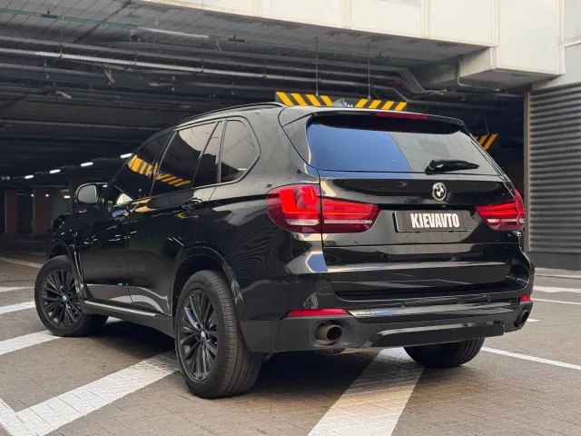 BMW X5 - фото 4