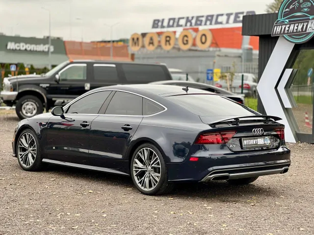 Audi A7 - фото 3
