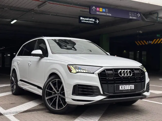 Audi Q7 - фото 2