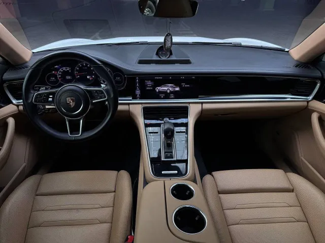 Porsche Panamera - фото 5