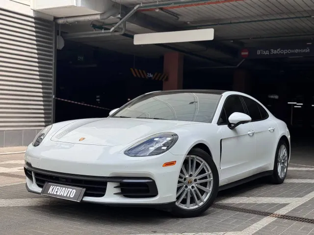 Porsche Panamera - фото 1