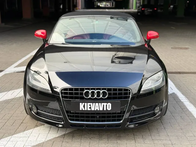 Audi TT - фото 2