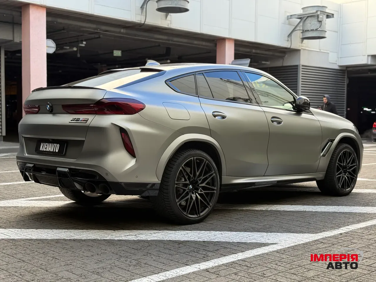 BMW X6 M - фото 12