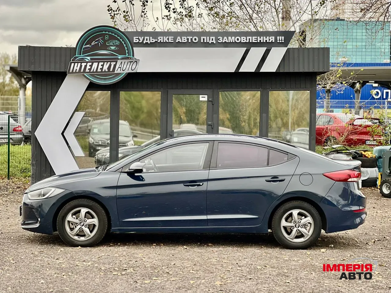 Hyundai Avante - фото 2