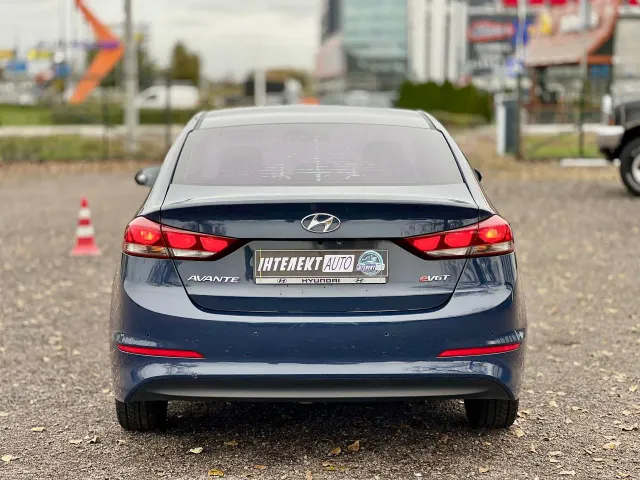 Hyundai Avante - фото 4