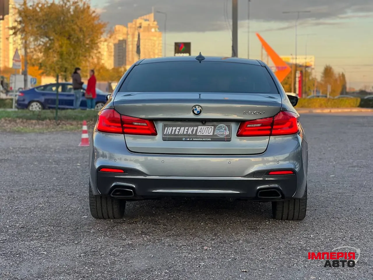 BMW 5 серії - фото 8